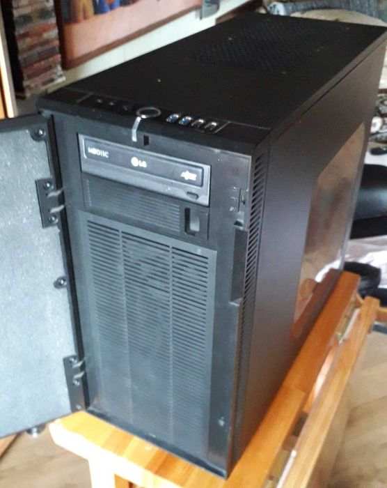 комп'ютер-сервер