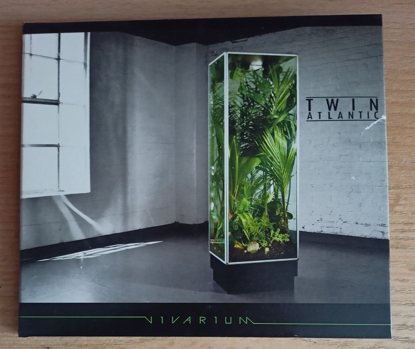 Twin Atlantic - Vivarium - płyta CD, b. dobry stan