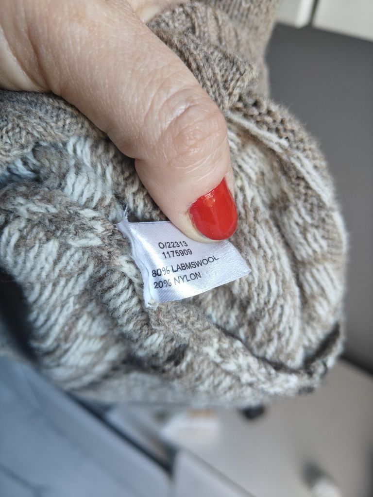 Sweter owcza wełna wool voe voice od Europe xl