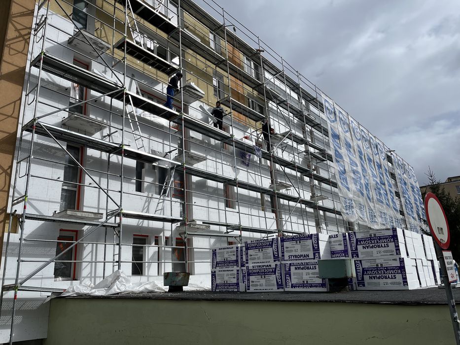 Rusztowania wynajem, sprzedaż – solidne, kompletne zestawy!