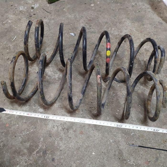 Пружини Ford Sierra передні бу