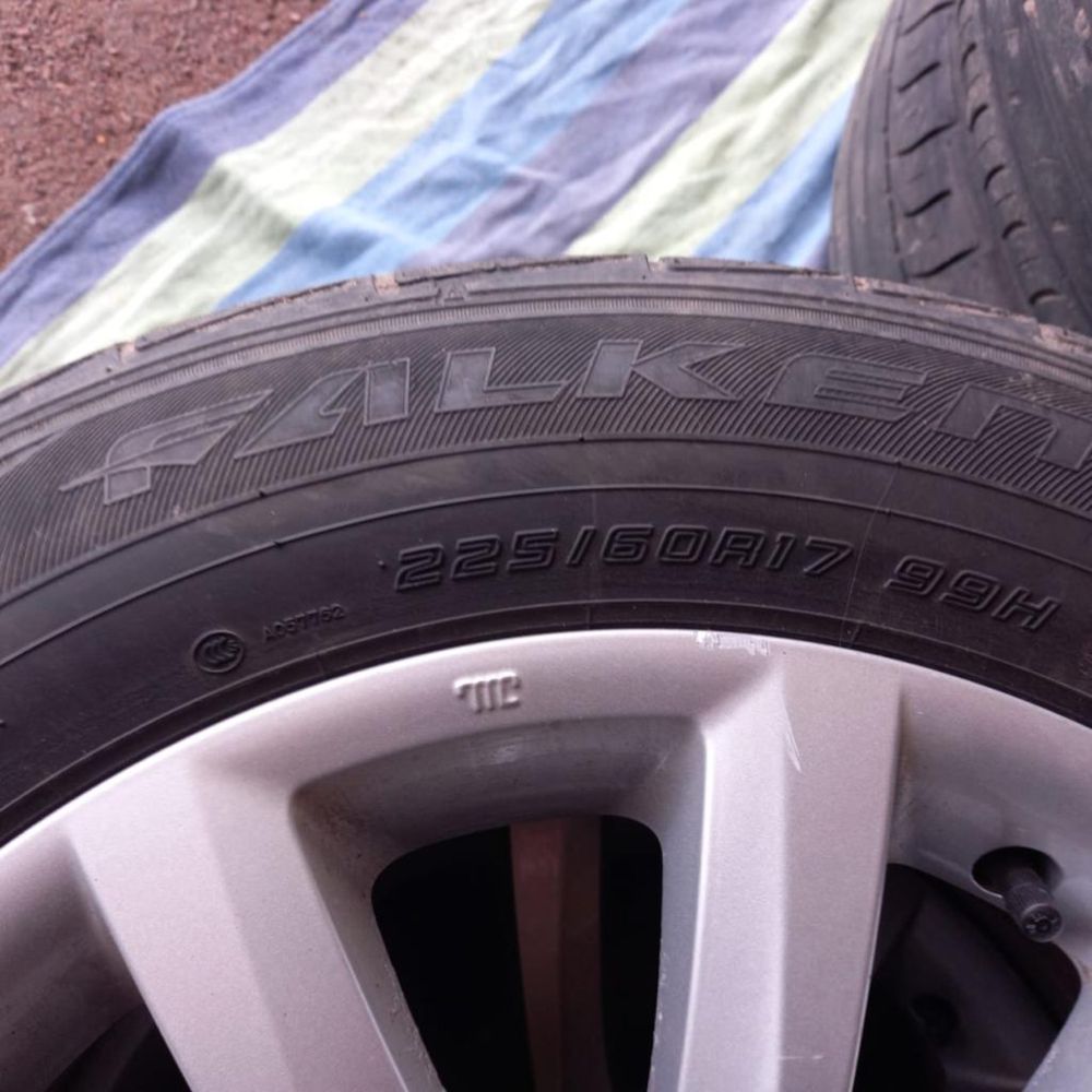 Шини з дисками 225/60 R17 FALKEN