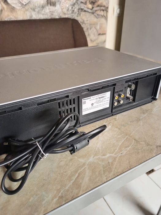 Видеомагнитофон Panasonic NV-SJ 500