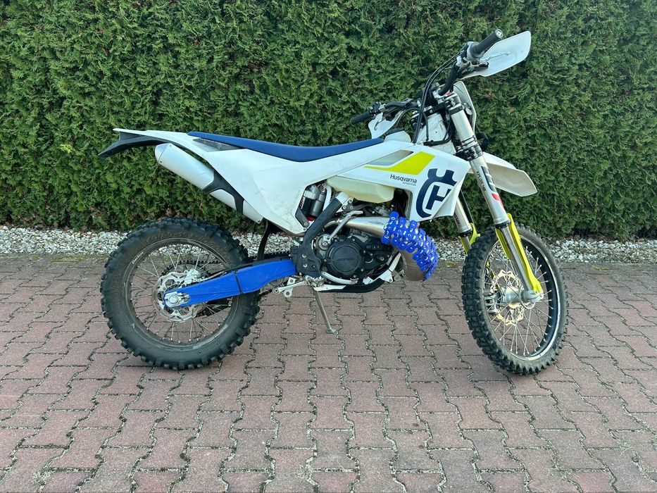Husqvarna TE 300i, wtrysk, stan idealny, 110 mth