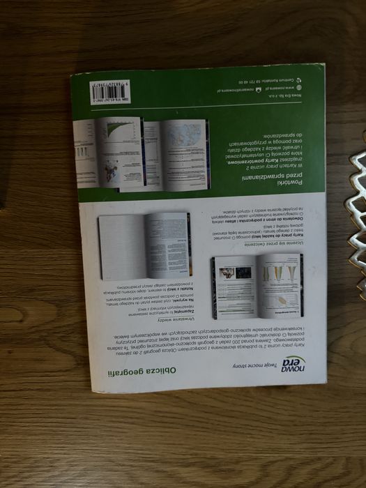 Podrecznik+cwiczenie geografia klasa 2