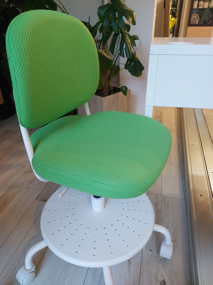 Krzeslo obrotowe dziecięce Ikea Vimund