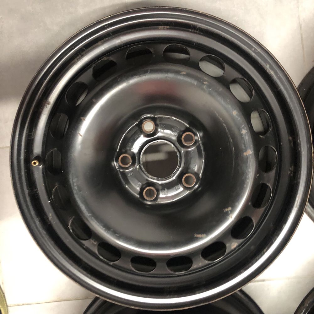 Felgi stalowe 16” 5x112 et45 Skoda VW Seat bardzo ladne