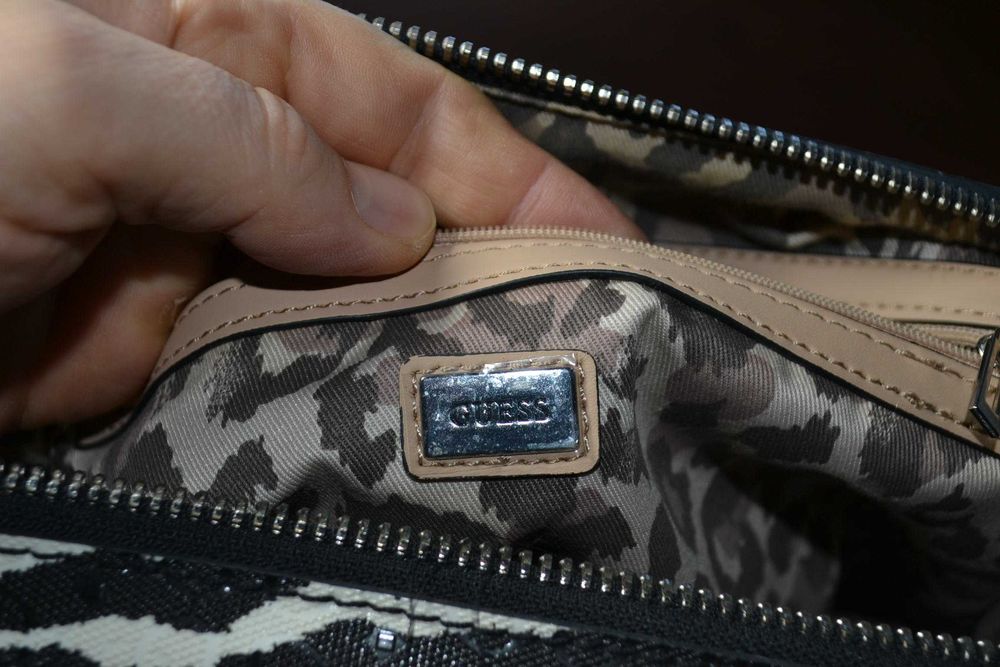 guess сумка женская оригинал сумочка саквояж с брелоком, зебра