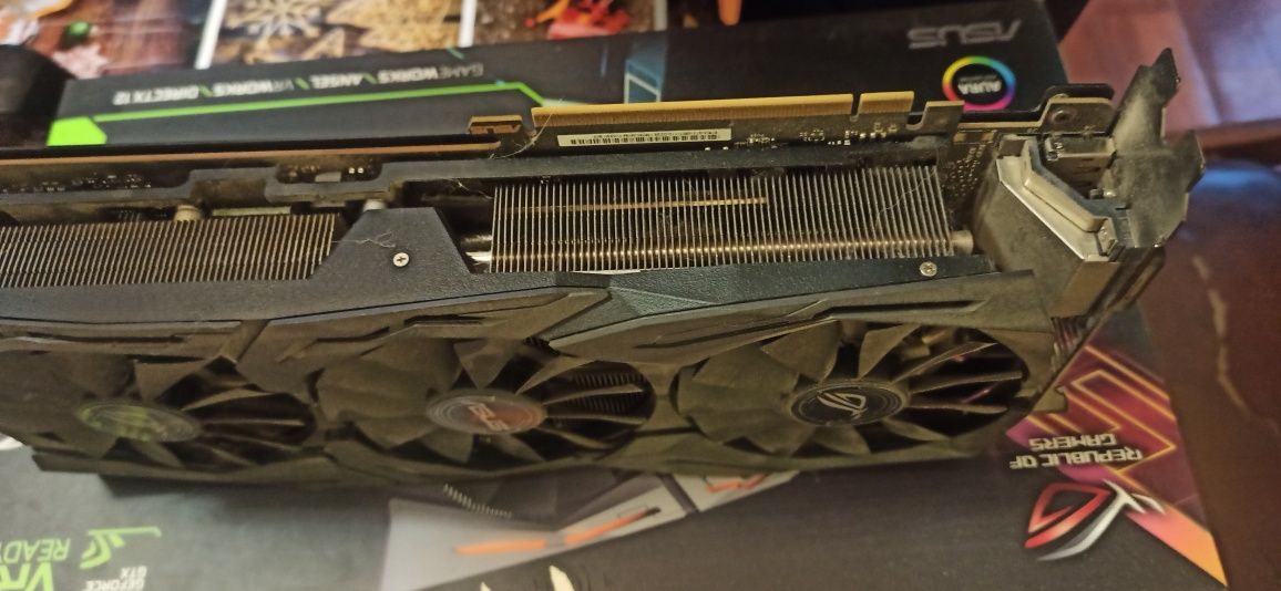 Відеокарта 1070 ASUS, файна, робоча без контрофактів