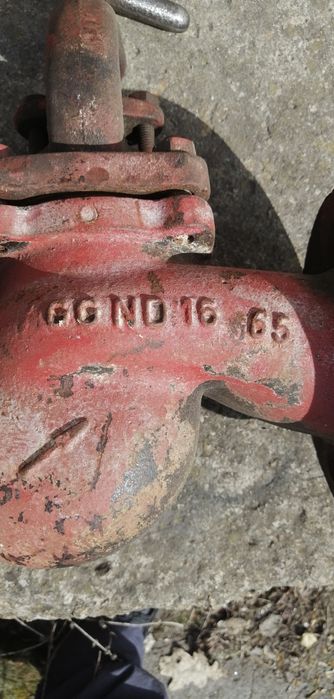 Продам Задвижка чугунная 65 мм