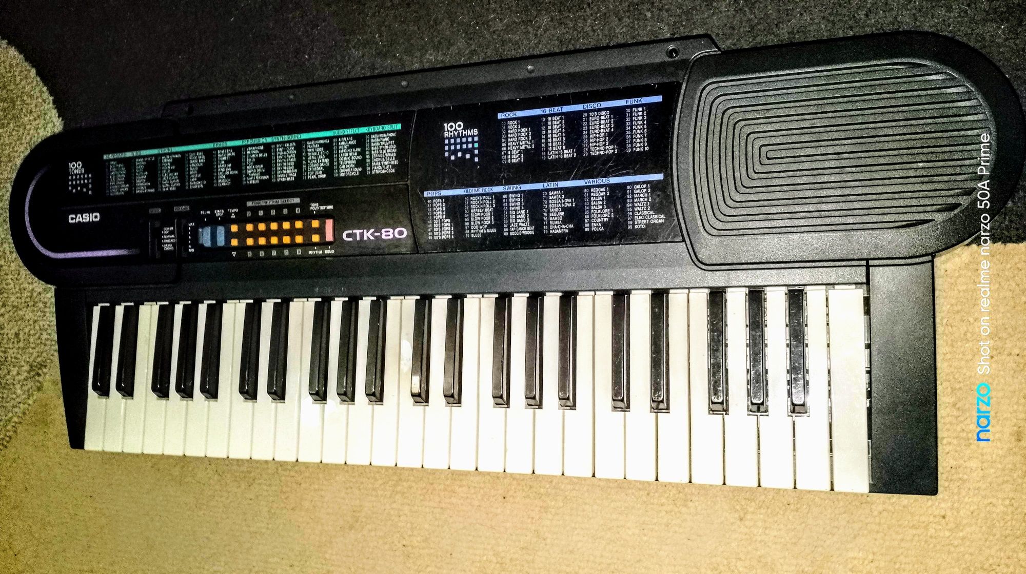 CASIO CTK-80 monofoniczny keyboard dla dzieci i początkujacych.