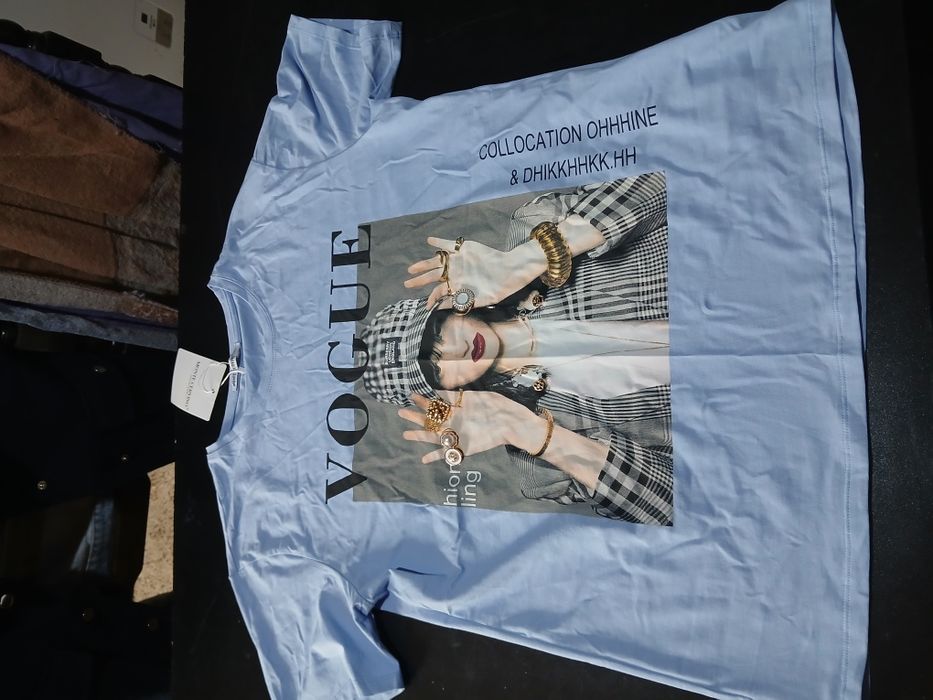 Camisola de meiga corta azul claro