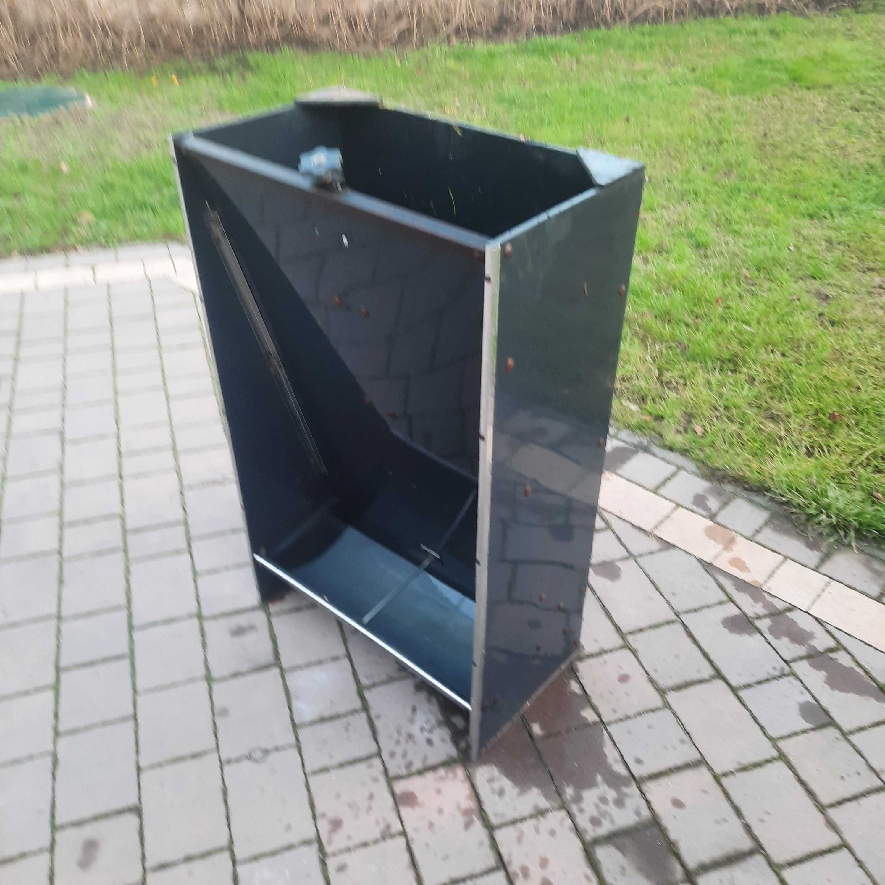 Karmnik, paśnik dla świń, tuczników
