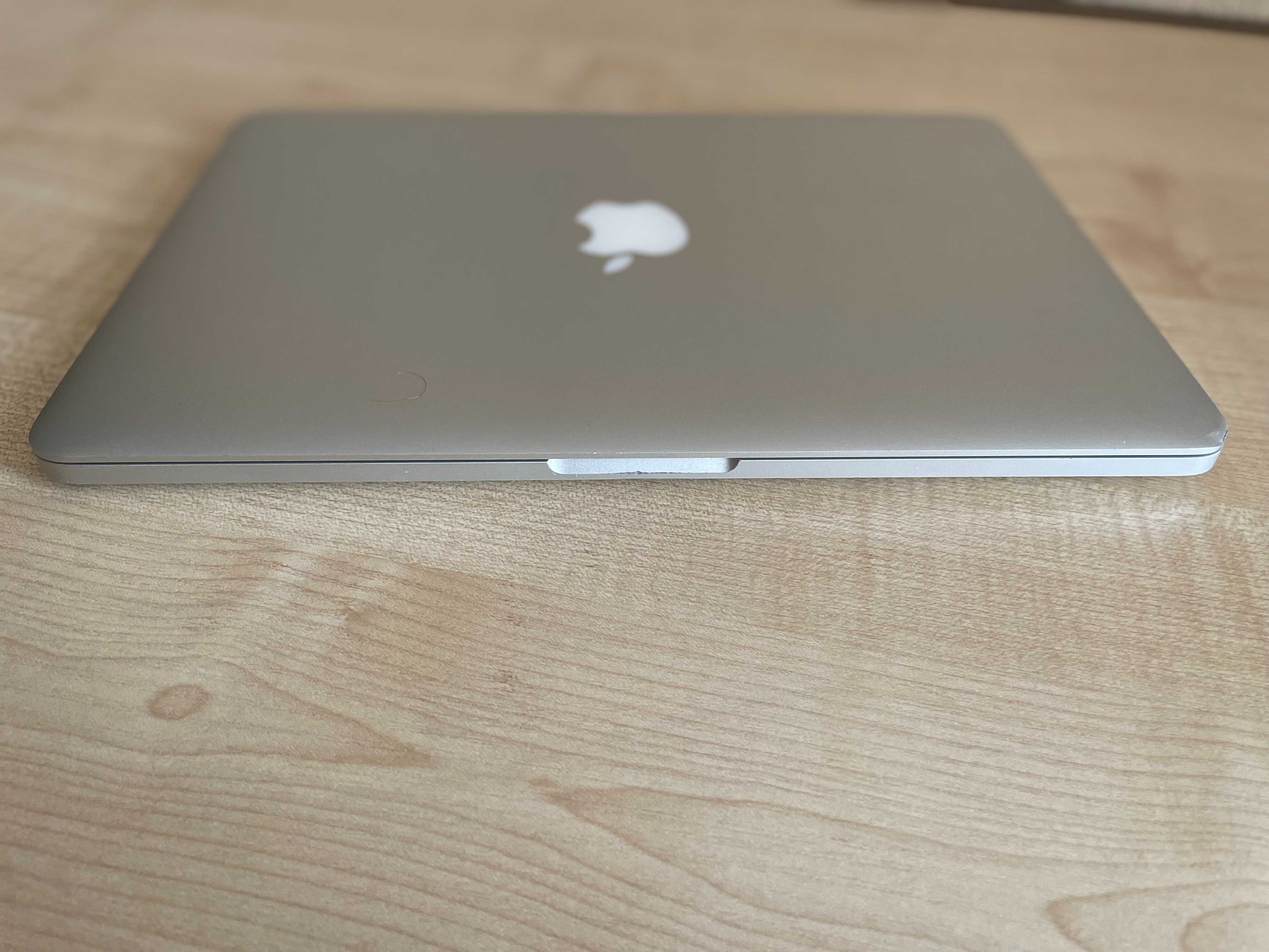 MacBook Pro (early 2015) Retina 16Gb SSD 256 НОВАЯ БАТАРЕЯ