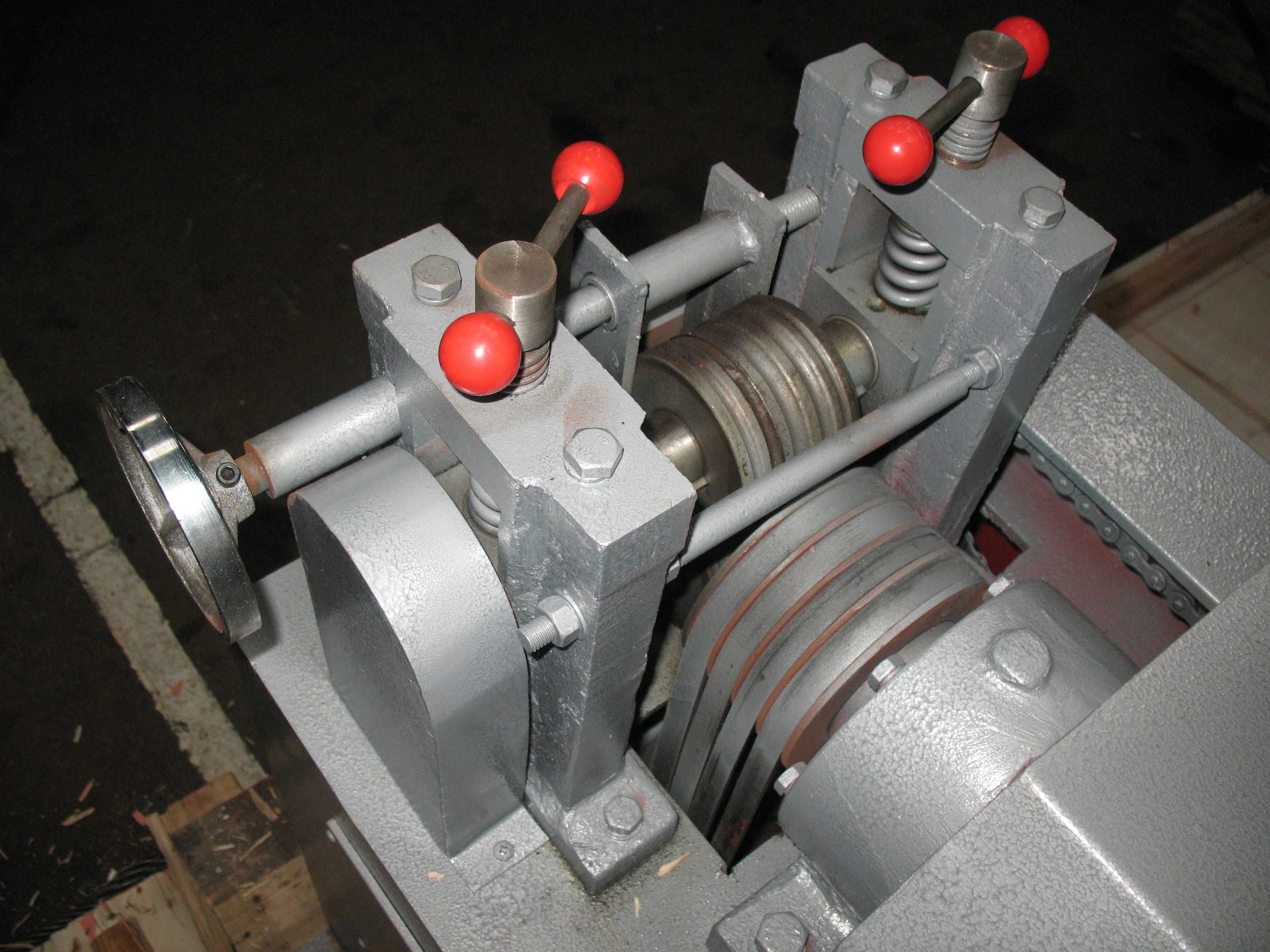 Станок правильний W58-14A
