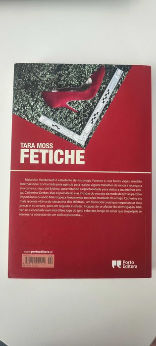 Livro "Fetiche" de Tara Moss, em português, novo