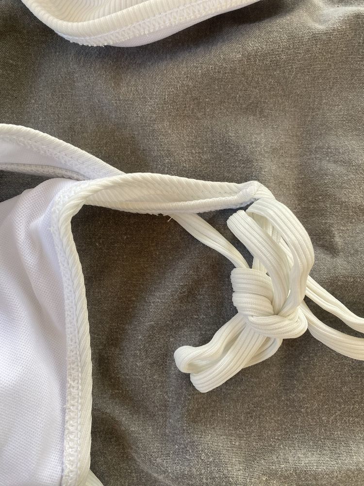 Bikini ze zdobieniem z róży S