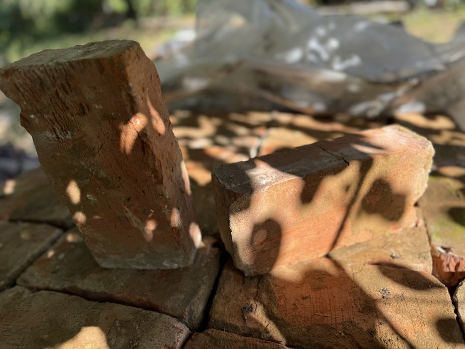 Продам керпіч,чеський