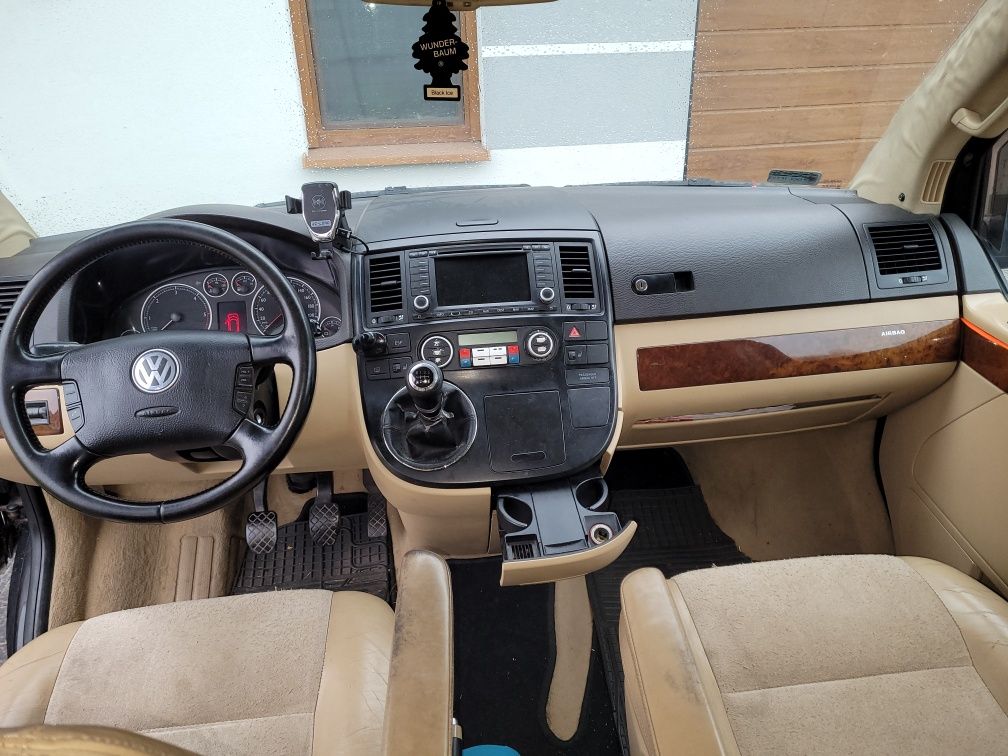Volkswagen Multivan Highline 4motion 4x4