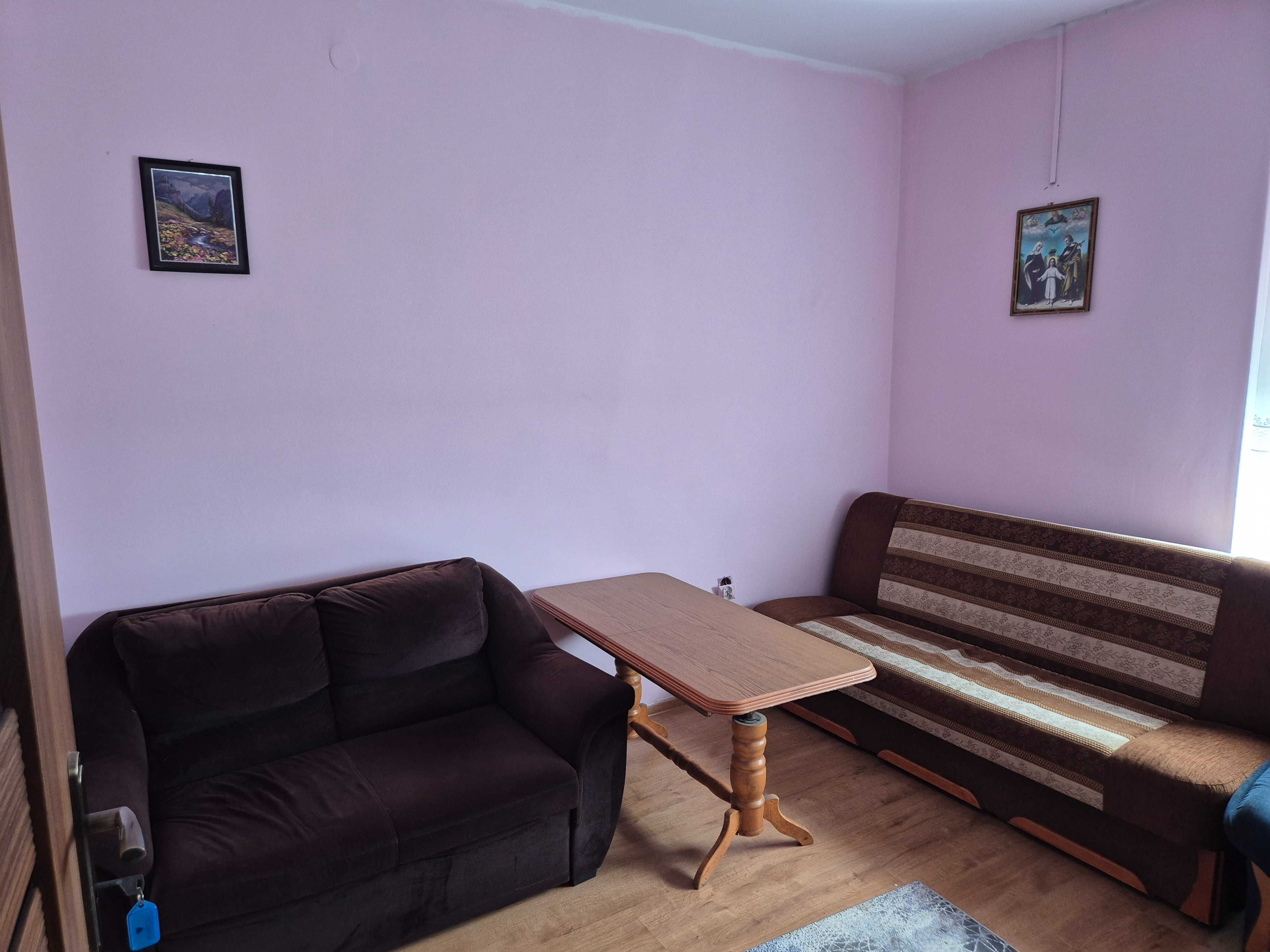 Kwatery Pracownicze, mieszkanie 80m.kw. nad sklepem