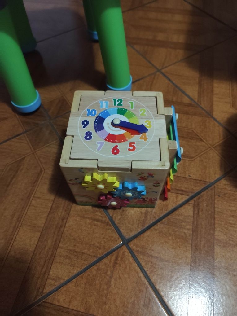 Brinquedos ( mesa Noddy, mesa com várias, Montessori)