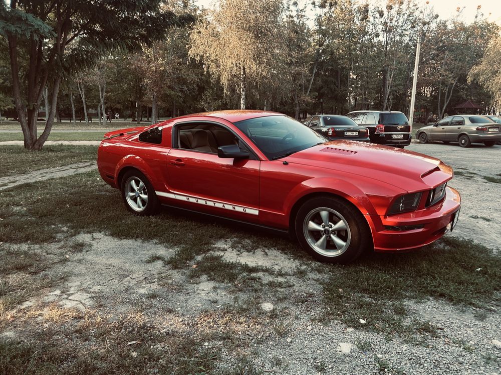 Ford Mustang 2005 • 4.0 V6