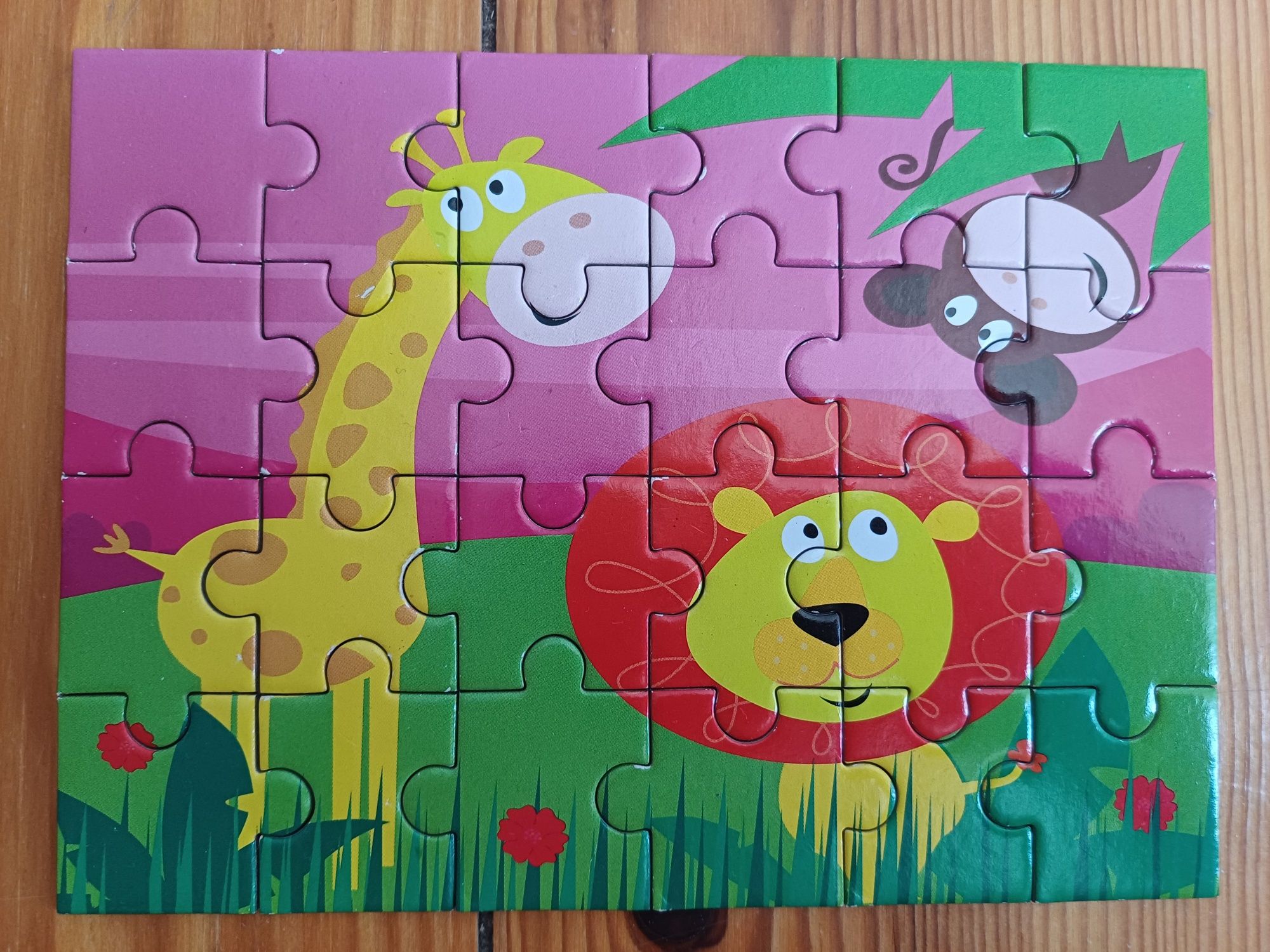 4 Puzzles coloridos 24 peças de animais