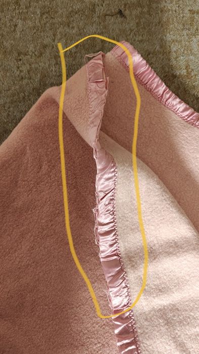 Cobertor vintage rosa com cetim – 177x204 cm