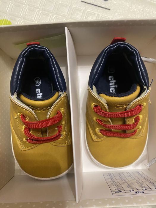 Черевики дитячі Chicco + комбез