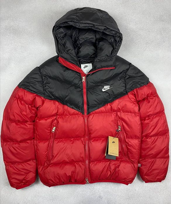 Куртка зимняя Пуховик Nike Storm-Fit Windrunner Primaloft