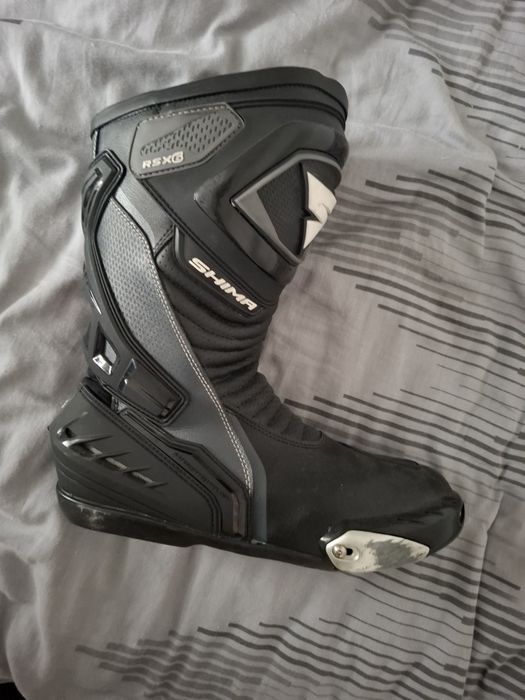 Kombinezon na motocykl