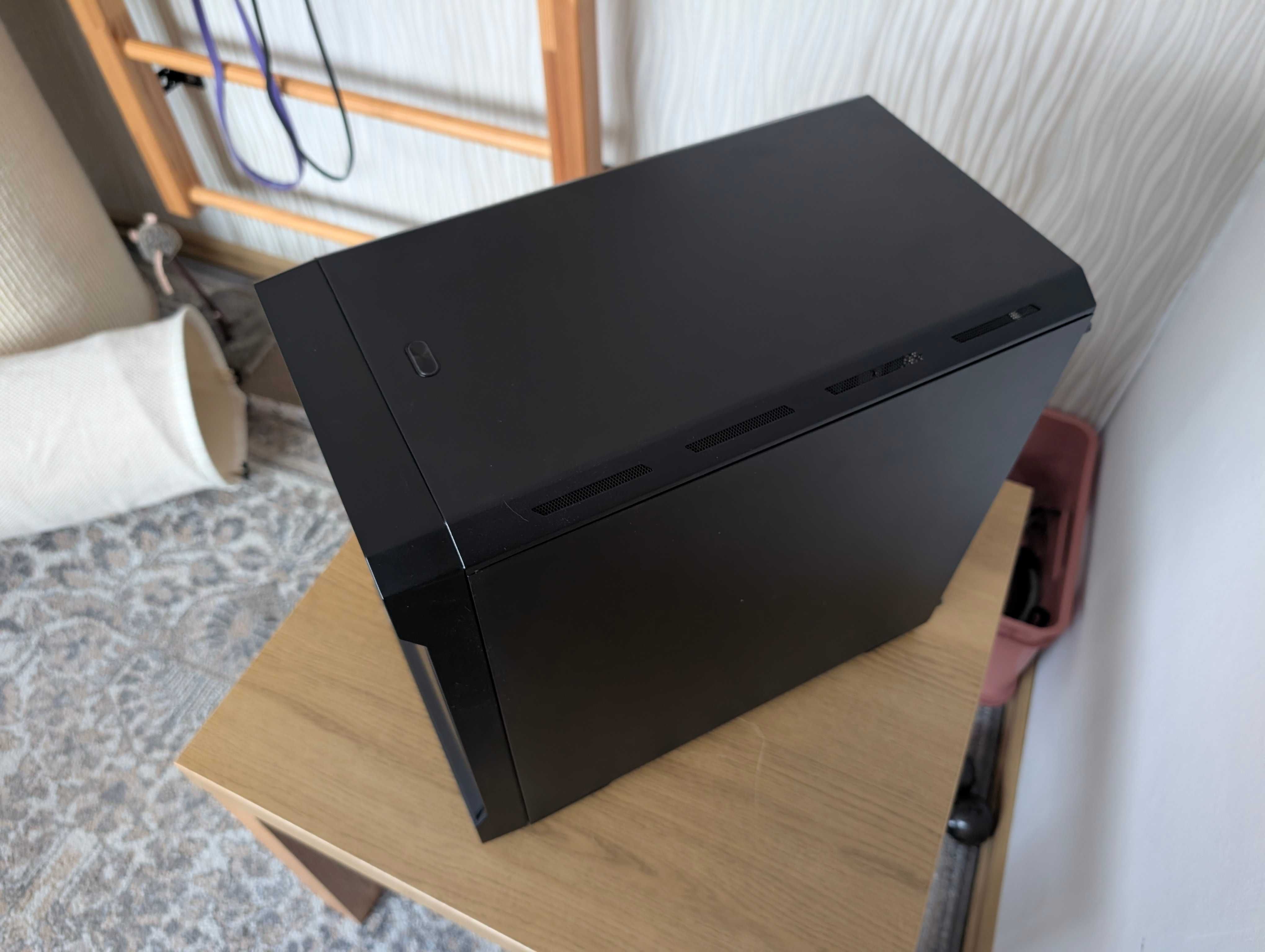 Phanteks Enthoo Evolv ITX – czarna, z szybą, stan bardzo dobry