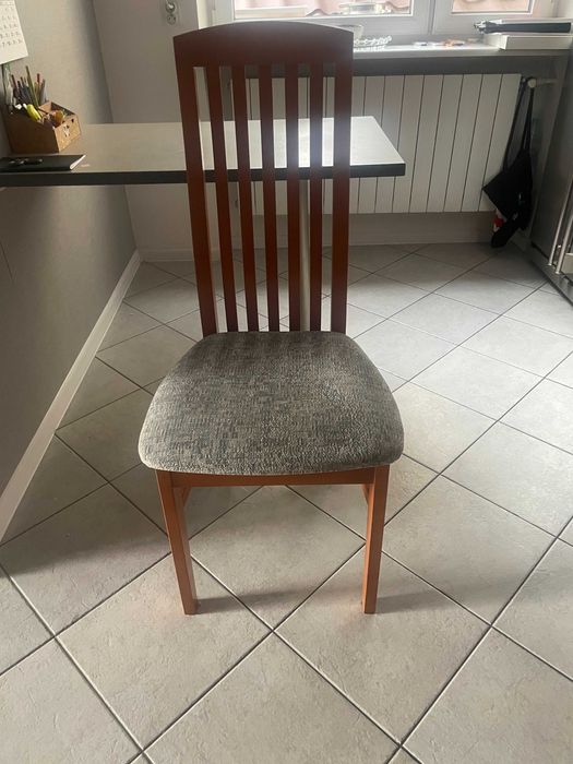 SPRZEDAM  krzesła - 8 SZT