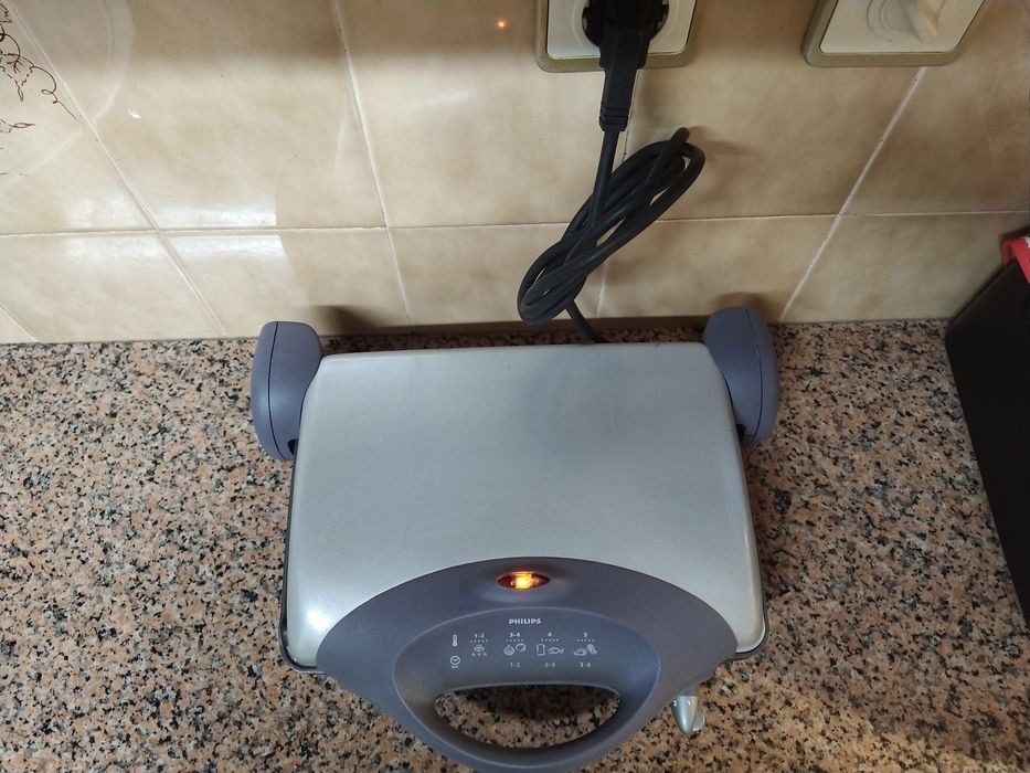 Grelhador tostadeira torradeira casa quarto apartamento vivenda.