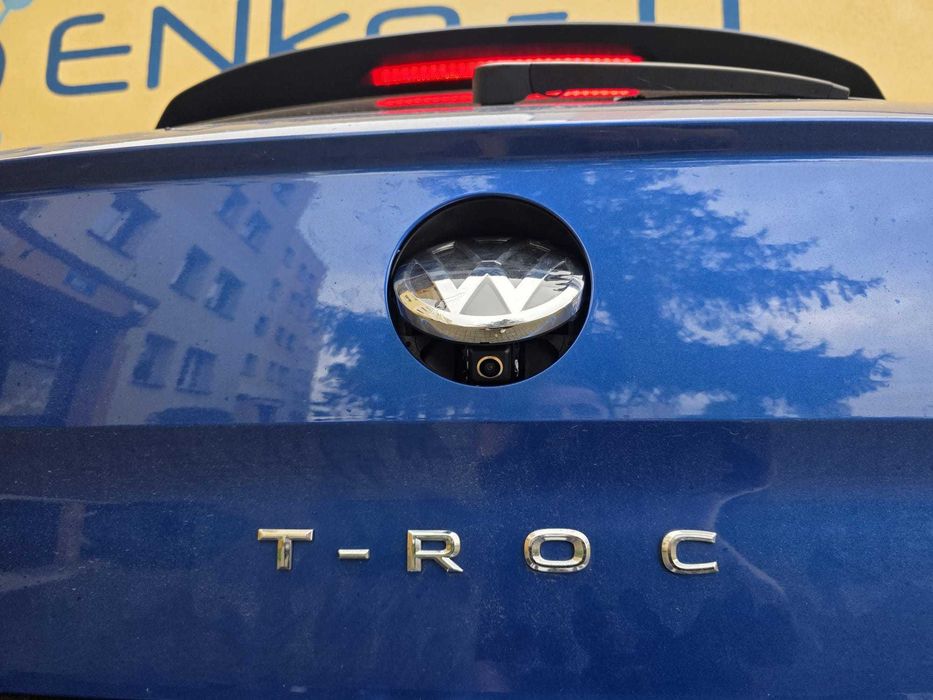 Kamera cofania flip w znaczku do Volkswagen (T-Roc,Passat,Tiguan etc)
