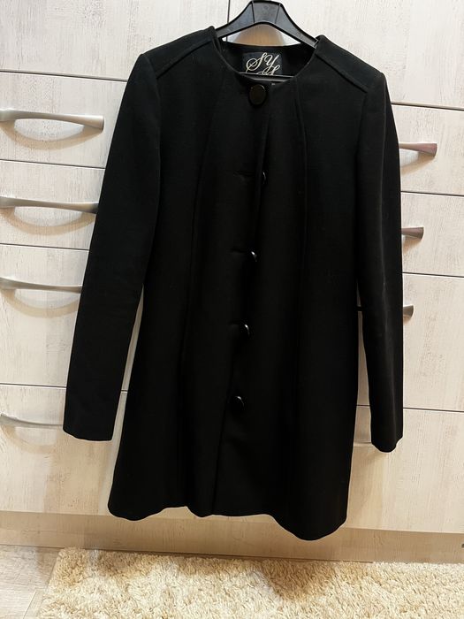 Кашемірове пальто чорного кольору