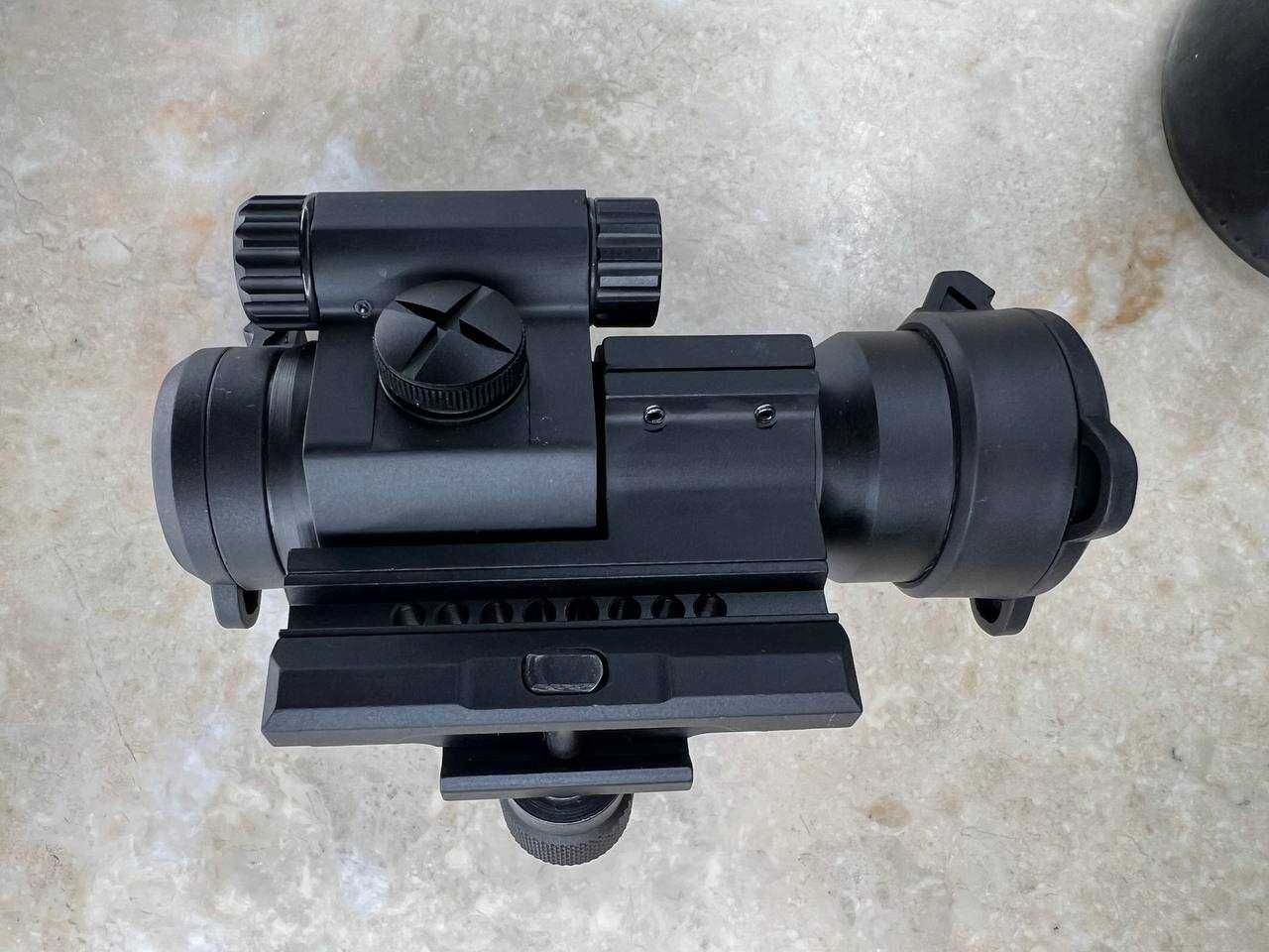Коліматорний приціл Aimpoint PRO