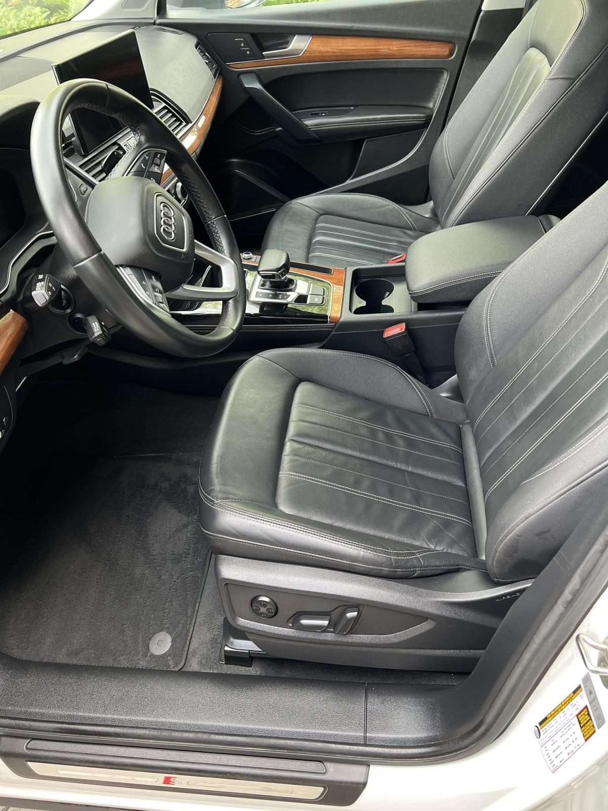 Audi Q5 Premium Plus 45 S-Line 2023 года