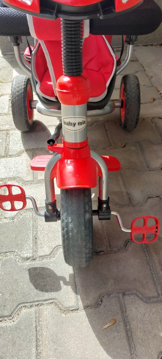 BABY MIX Rowerek trójkołowy z światłami led LUX TRIKE czerwony