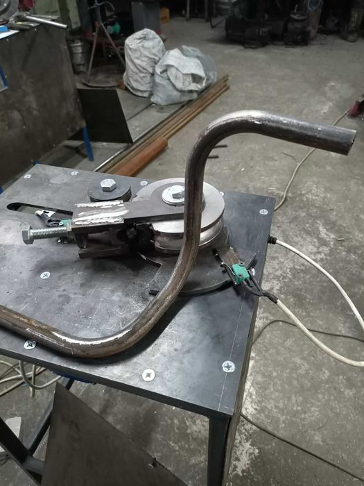 Трубогиб електричний бездорновий (дорновий)  ТД1