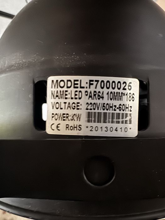 reflektory par64 led flash RGBW 12 sztuk z dwoma statywami