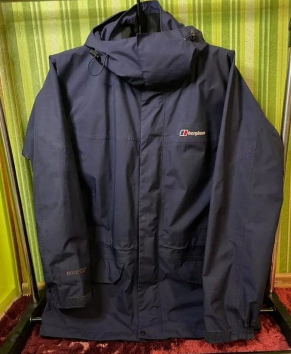 Вітровка Berghaus