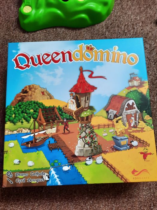 Queen domino. Доміношне королевство