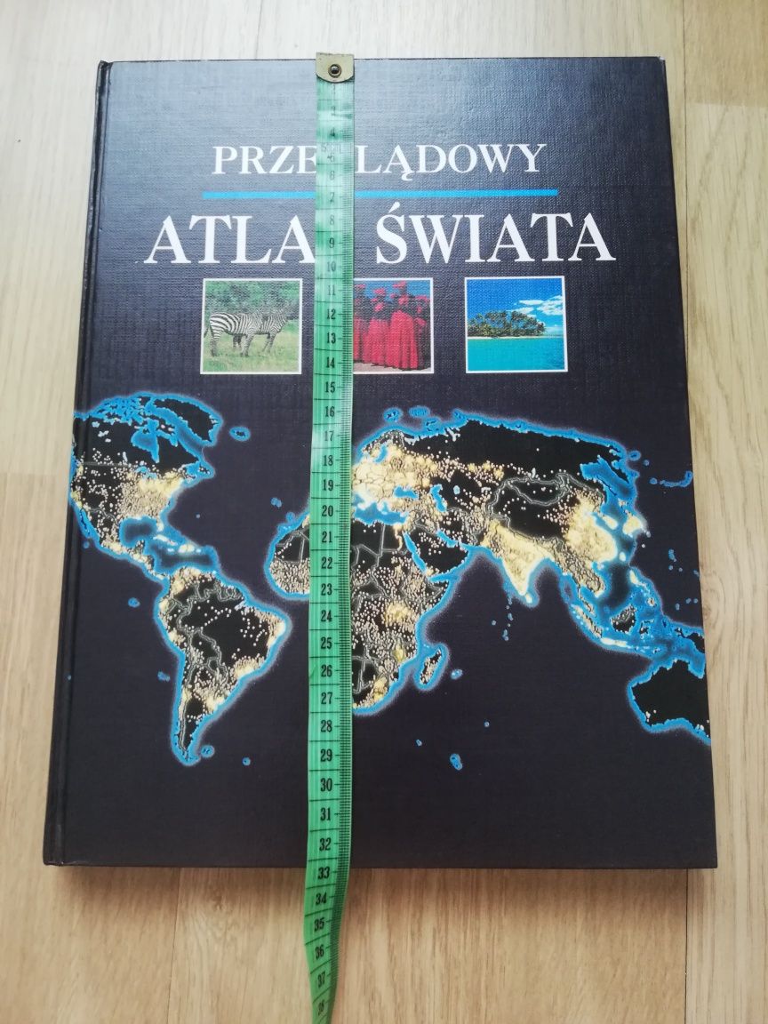 Przeglądowy atlas świata twarda oprawa