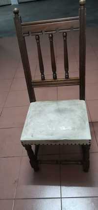 Cadeira para restauro vintage em bom estado
