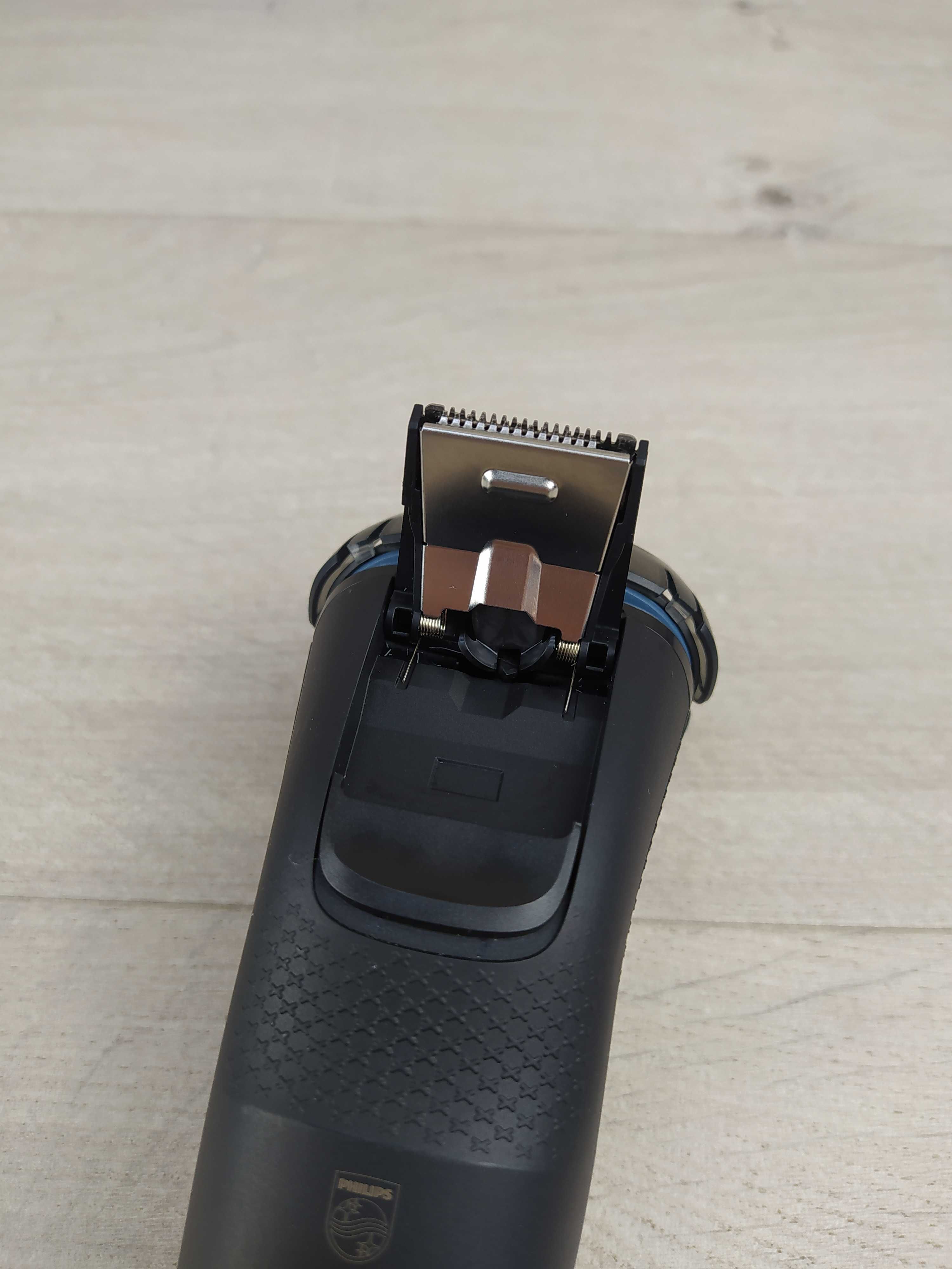 Philips Shaver Series 3000 S3145/00 Golarka + podstawka ładująca