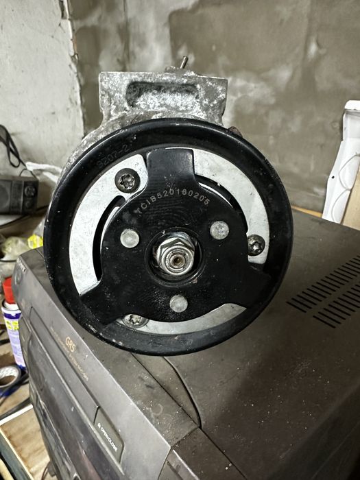 Компресор кондиціонера шкода А5