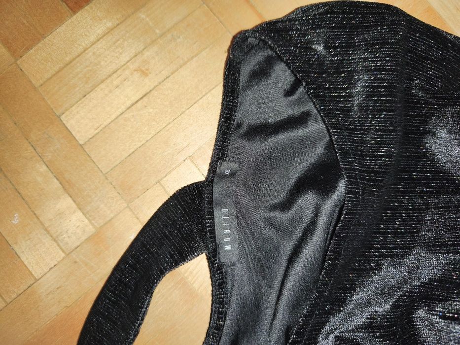 Czarna sukienka Mohito