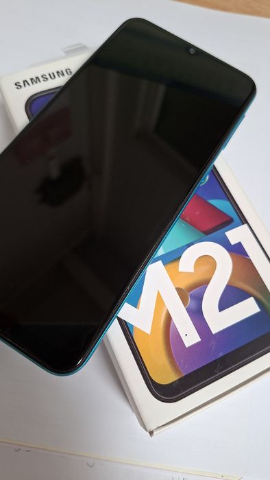 Телефон Sumsung M21