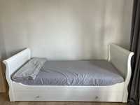 Łóżko drewniane z szuflada na wym. 200 cm x 90 cm biała satyna